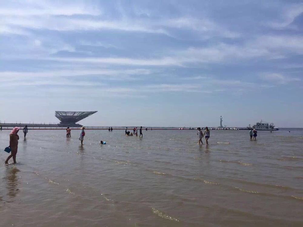 月牙湾畔