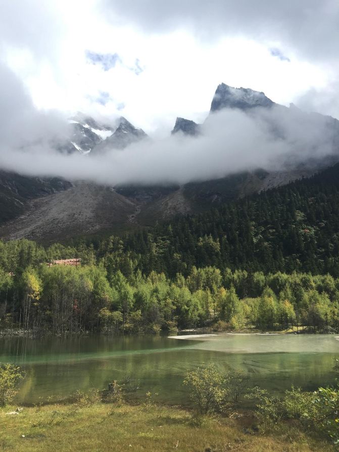 云里雾里 山涧水流 毕棚沟景区自驾游