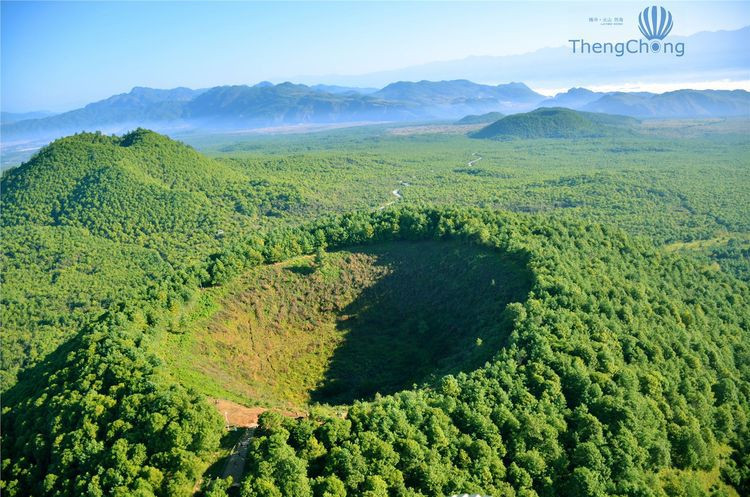 火山景区是国家级地质地貌公园, 火山景区自然条件独特,丰富,特殊的