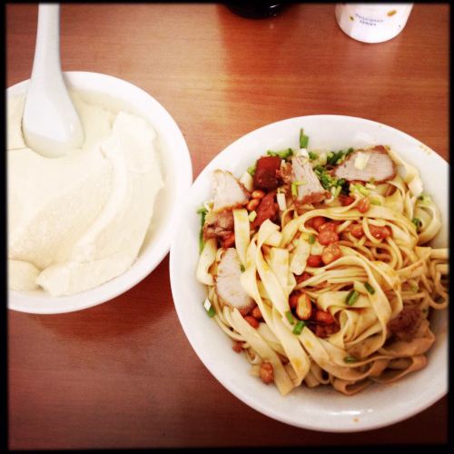 暑假贵州山水游玩攻略 在镇远古镇里走走看看