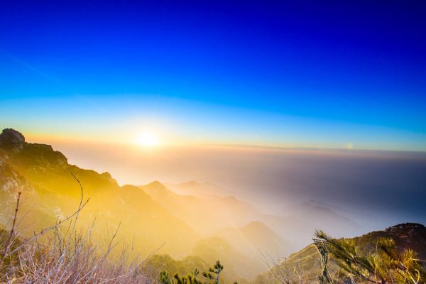 泰山从山底爬到山顶一般需要多少时间