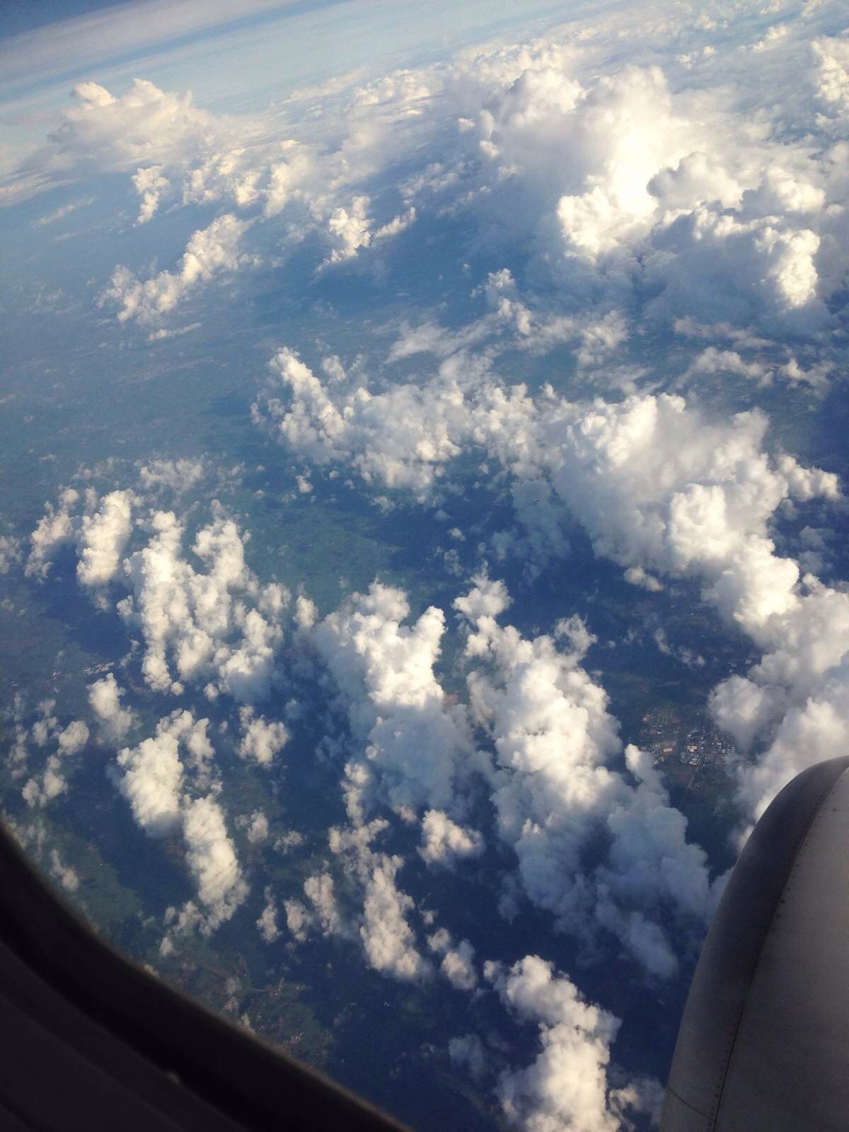飞机上拍的云