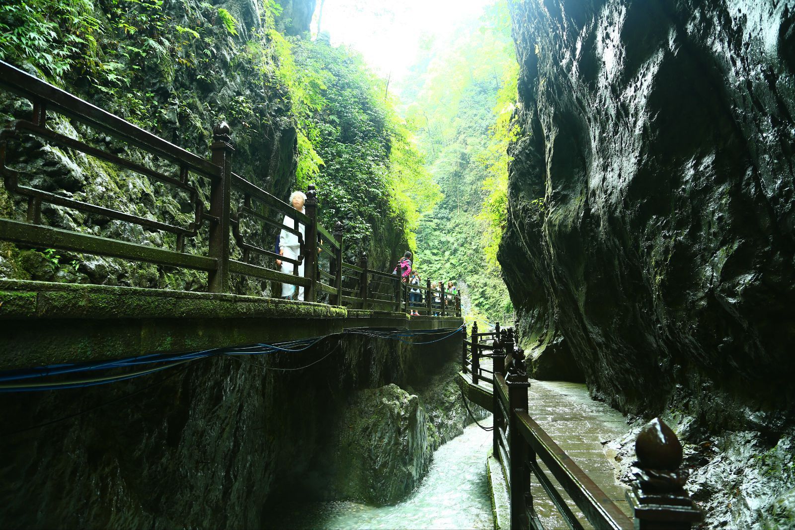 一线天 峨眉山清音阁
