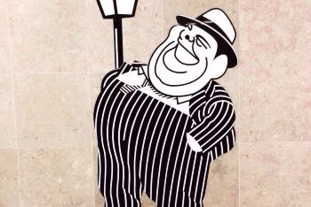 手拍# 肥肥安游遍全世界-里斯本机场地铁 - 里斯