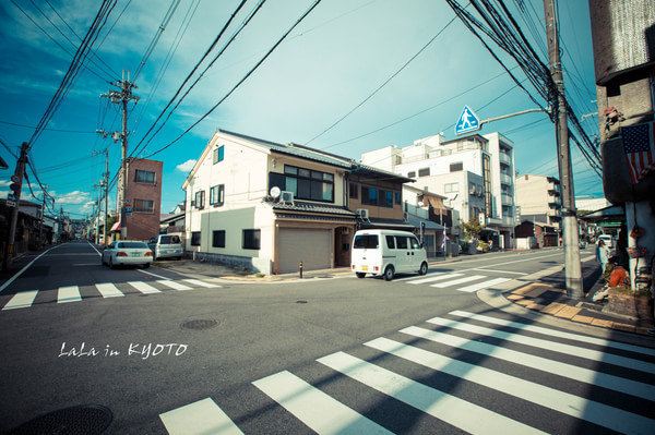 在印象里的日本街头就是这样的
