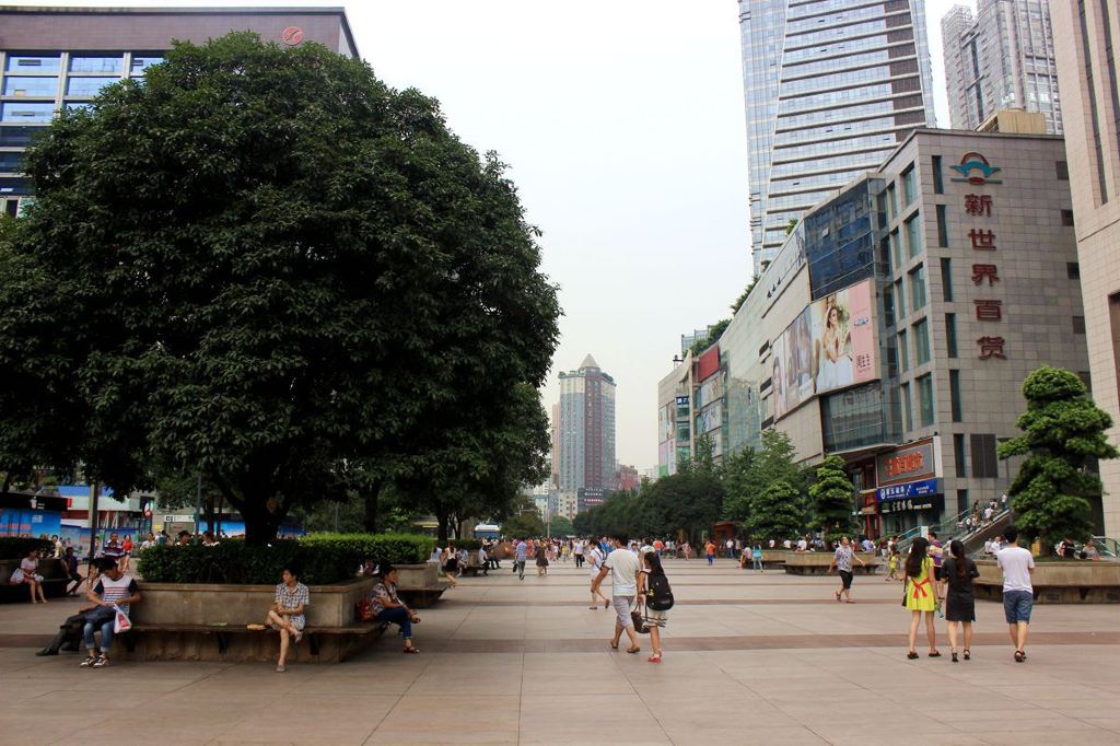 观音桥步行街,重庆年轻的新地标