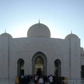 【携程攻略】迪拜阿布扎比一日游(大清真寺+民