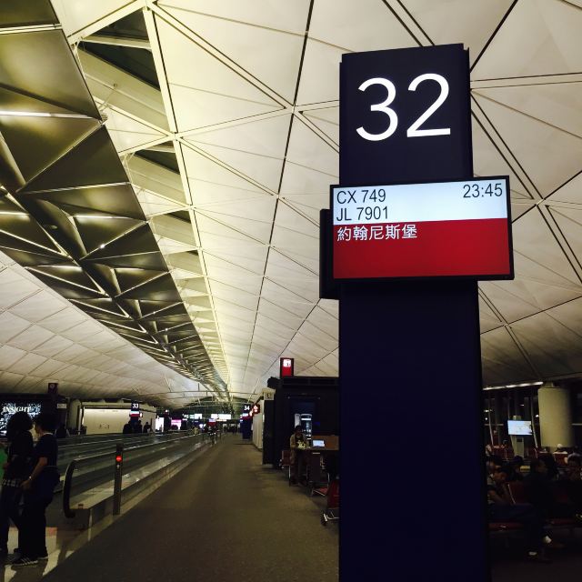 香港机场登机口,准备要飞了.