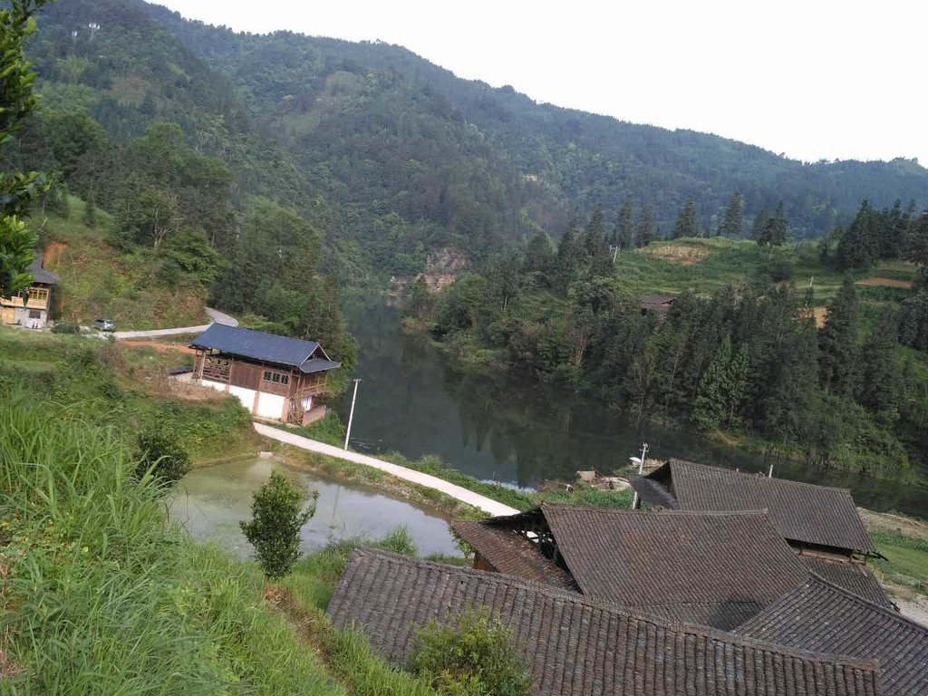 榕江龙塘 三色水景观