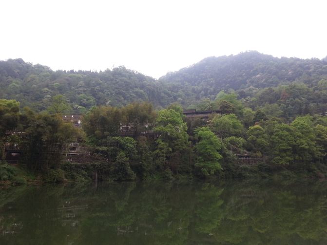 成都5天4晚一天游玩乐山和峨眉山 - 成都游记攻