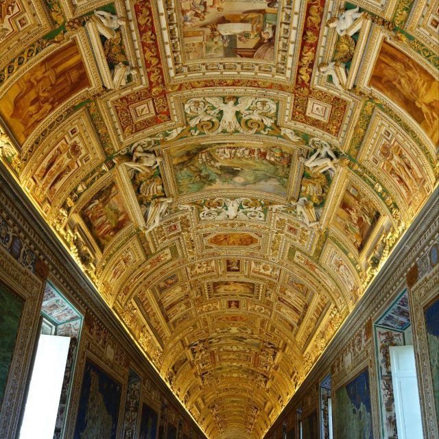 西斯廷教堂圆穹——米开朗基罗所画的《创世纪》 梵蒂冈
