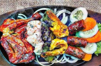 【携程攻略】雅加达Queen's Tandoor附近美食