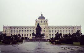 维也纳美景宫天气预报,历史气温,旅游指数,美景