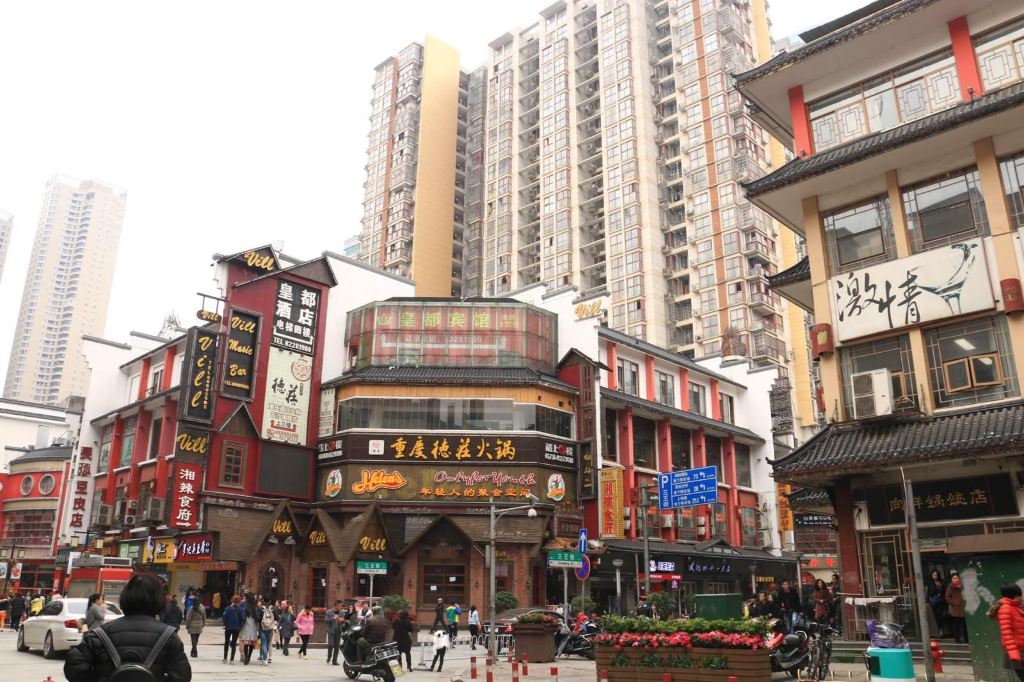 长沙南门口坡子街步行街各是干嘛的?逛街吃东西?速回-长沙坡子街有哪些好吃的小吃?