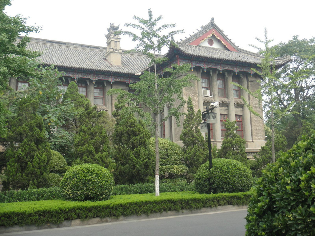 河南大学老校区                            