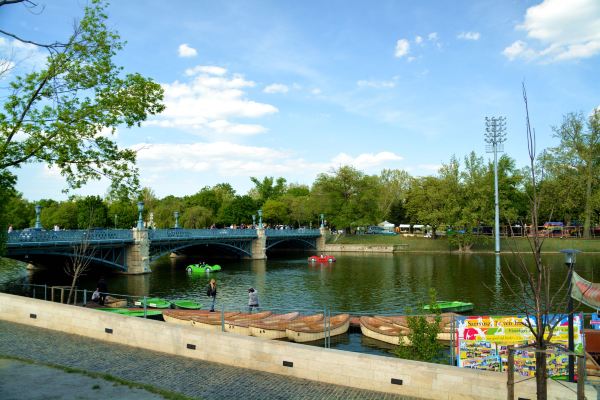 国人均收入水平_法国人均生活水平(2)