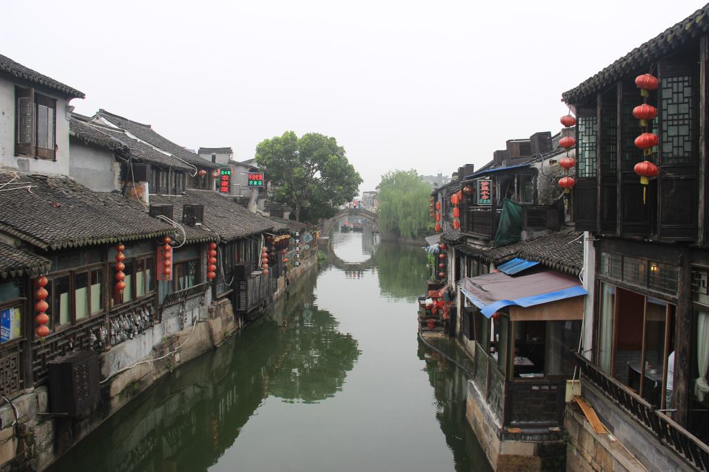 雨中漫游江南古镇---西塘之水景,夜景