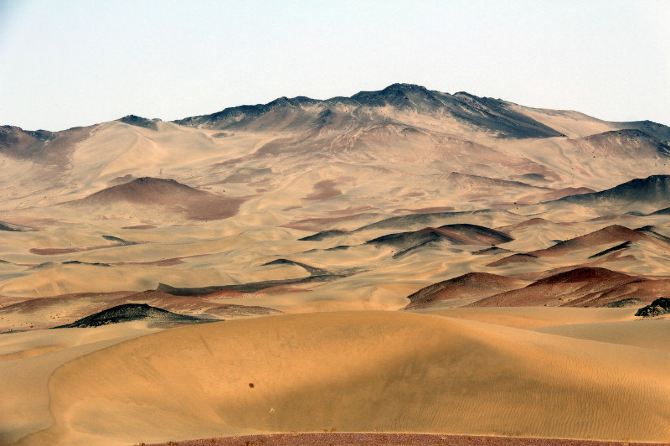 国画山、库姆塔格沙漠 - 敦煌游记攻略