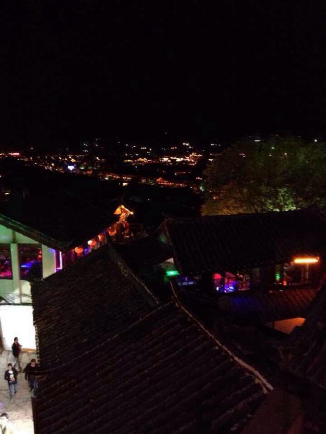 茶马雅阁,在狮子山上可以看到古镇全景.