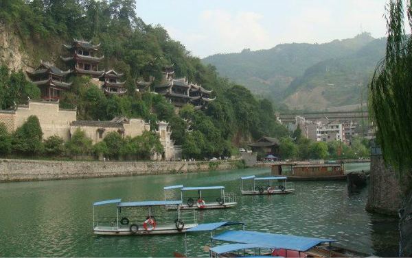 地图上画一条线,向西游(安徽九华山-贵州镇远黄