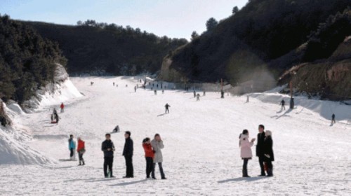 元宝山滑雪场