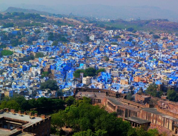 独行印度的九天(从泰姬陵到蓝色之城的色彩之