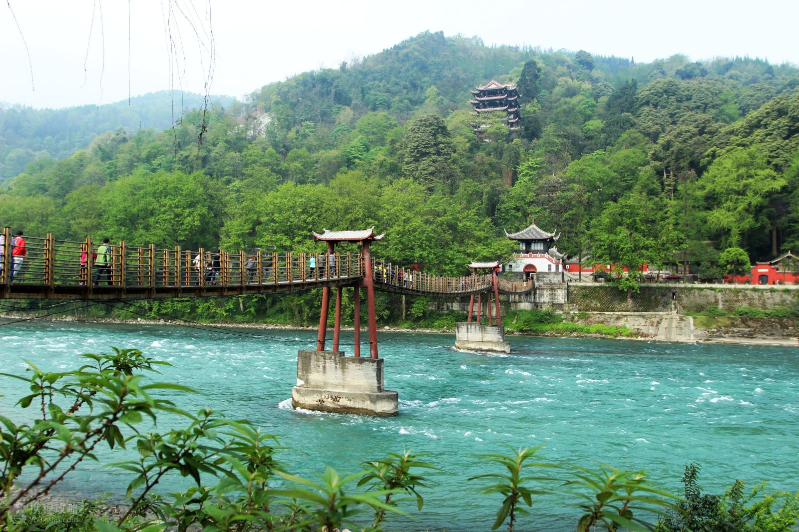 成都+九寨沟+黄龙+都江堰6日5晚跟团游(3钻)·