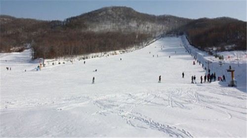 铭山绿洲滑雪场图片