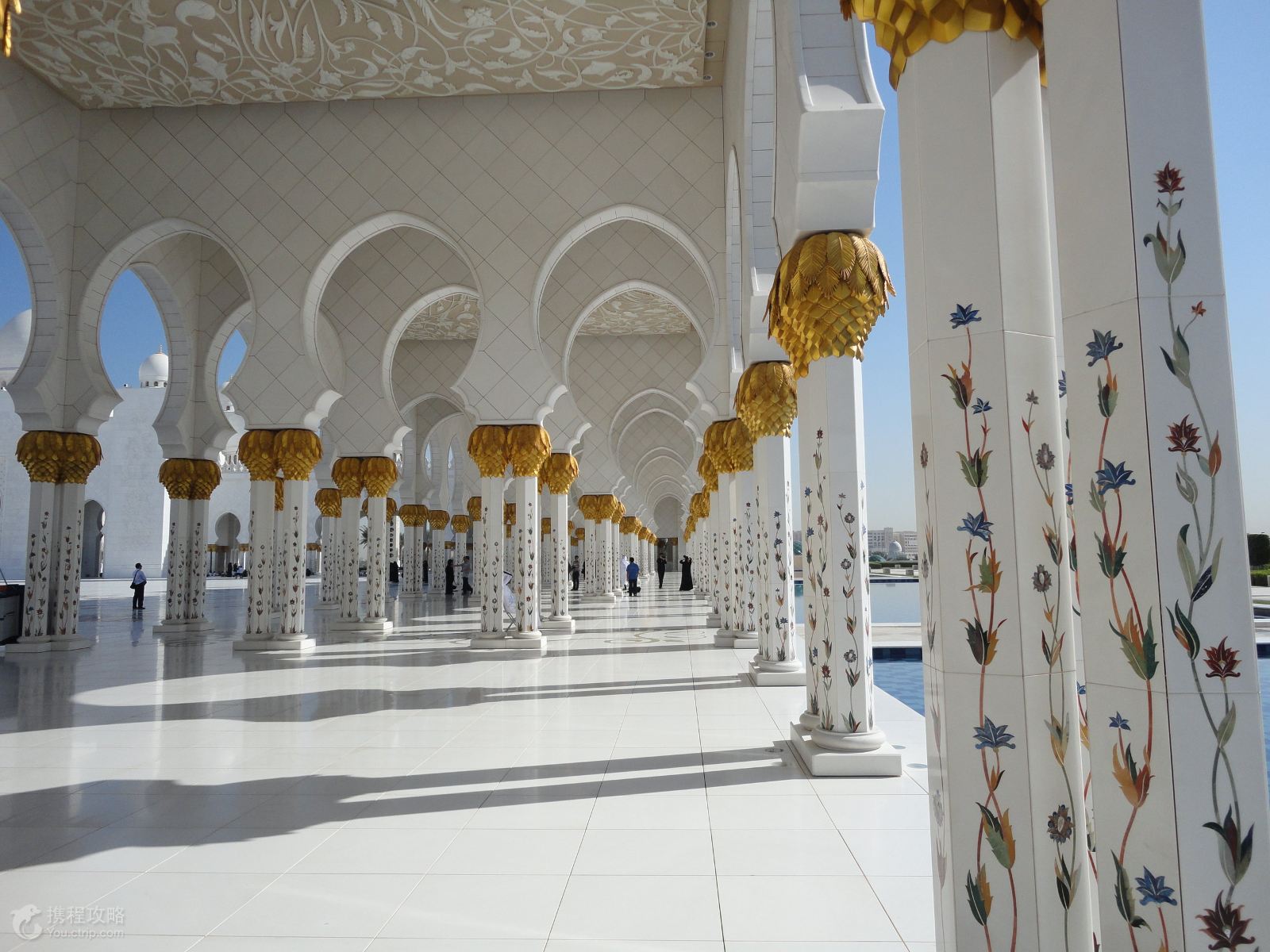 迪拜+阿布扎比+沙迦6日4晚跟团游·全程五星