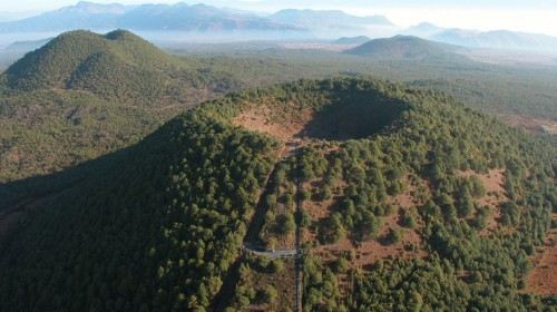 腾冲火山群