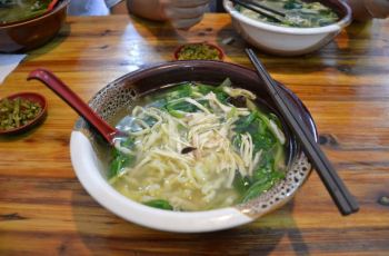 【中华电话】携程地址(清迈店)攻略/菜系/攻略凼仔自由行面馆2017图片