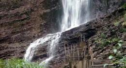 【携程攻略】广东铁龙洞景点,铁龙洞发现于19