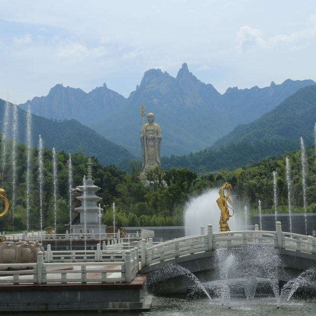 佛光普照九华山