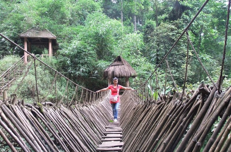 西盟佤部落旅游区里坎瀑布景区