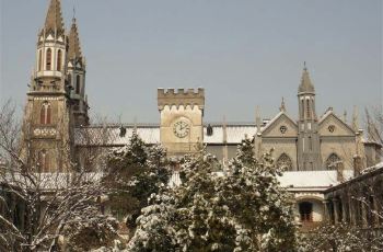 济南洪家楼教堂附近景点,洪家楼教堂周边景点