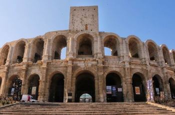 阿尔勒古罗马竞技场,普罗旺斯阿尔勒古罗马竞