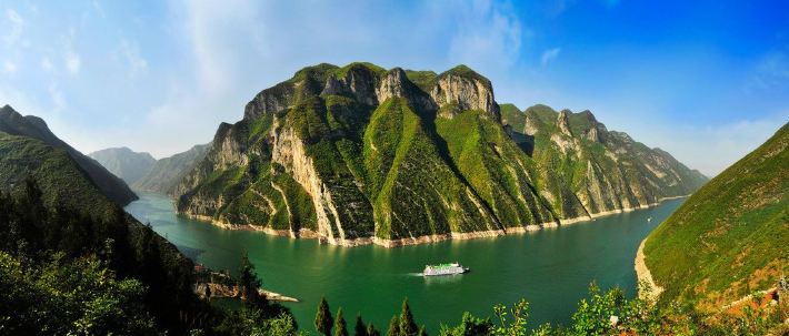 两岸猿声啼不住,轻舟已过万重山--长江三峡揽胜