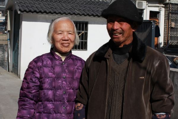 乌氊帽的老人