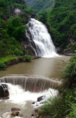 华蓥山大峡谷