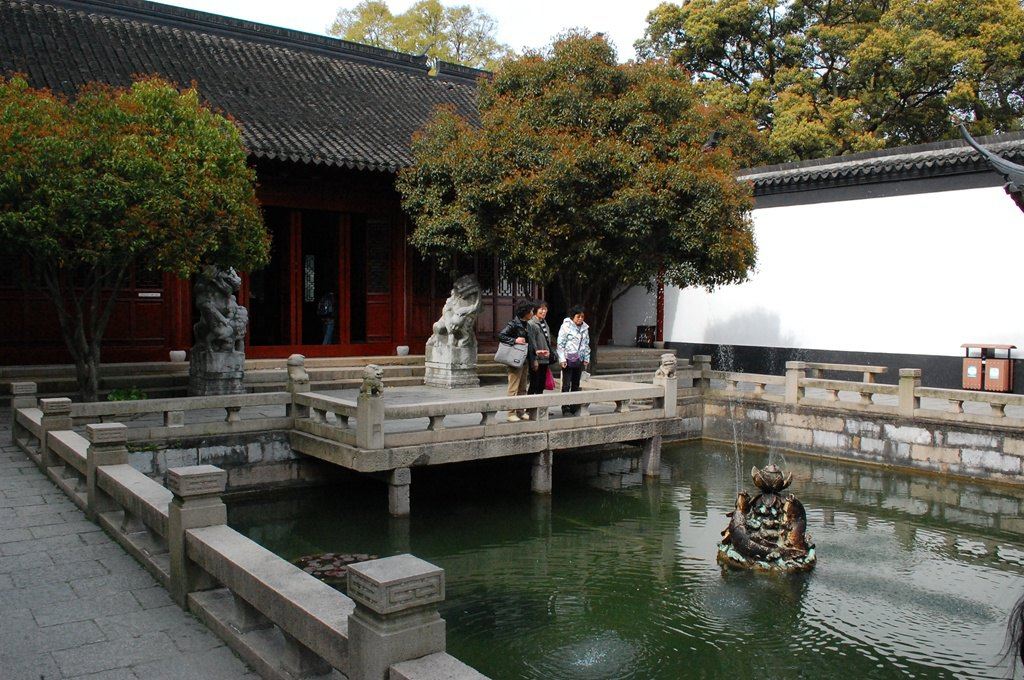 踏青时节去松江老城一游.