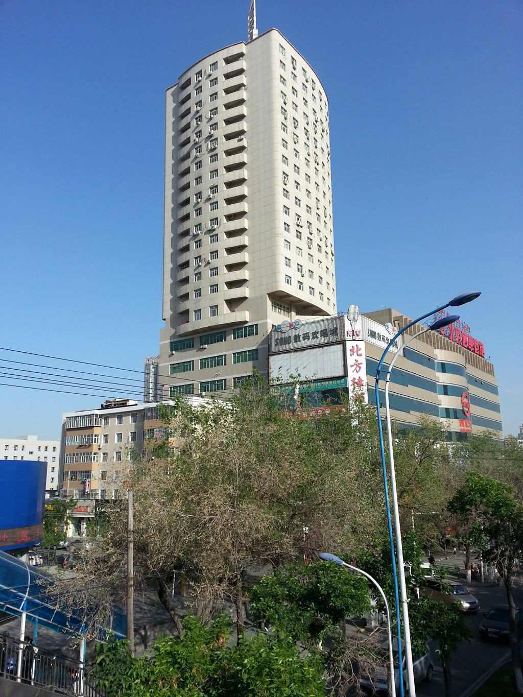 新疆财经大学商务学院图片