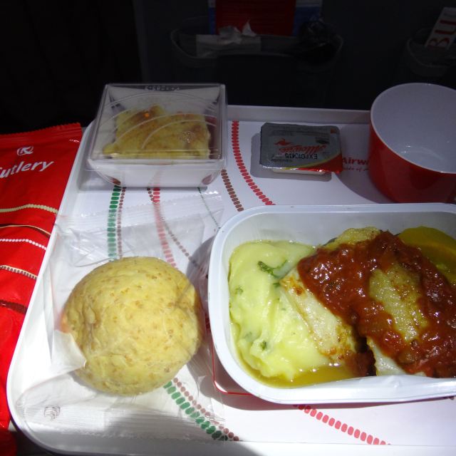 经济舱餐食