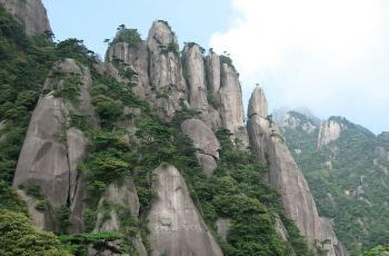 海南五指山市人口_五指山市海南热带学院(3)
