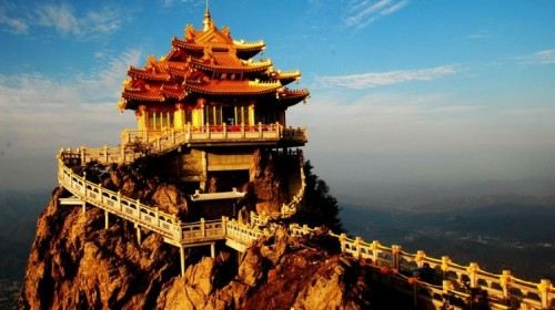地址(位置,怎么去,怎么走): 七里坪村21组 标签: 旅游景点 名胜古迹
