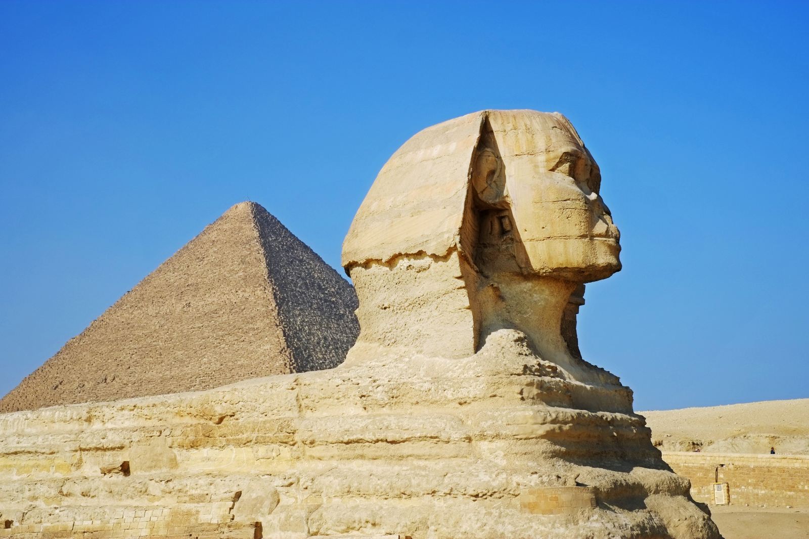 埃及+迪拜10日跟团游(4钻)·金字塔\/观光缆车