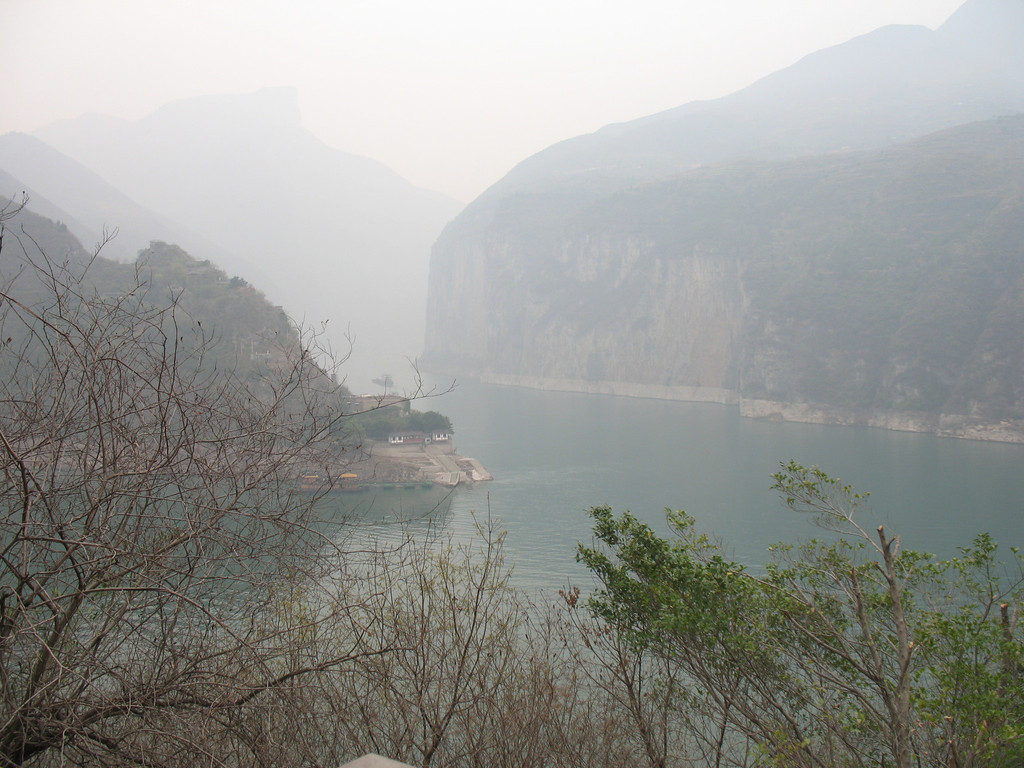 漂游在长江三峡中