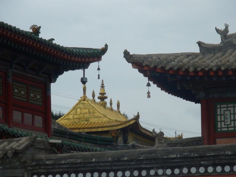 青岛-兰州-敦煌-嘉峪关-张掖-青海湖-塔尔寺 - 敦