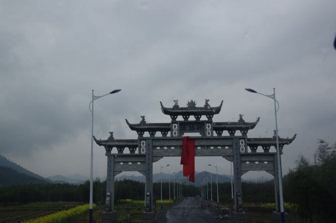 去千岛湖钓黄尾鲴,去杭州临安昌化看山花烂漫