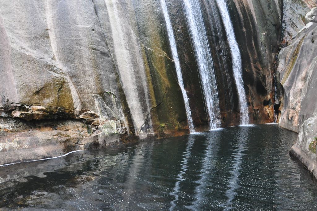 南山瀑布