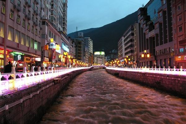 成都到泸定康定的颠簸一日 - 泸定游记攻略【携